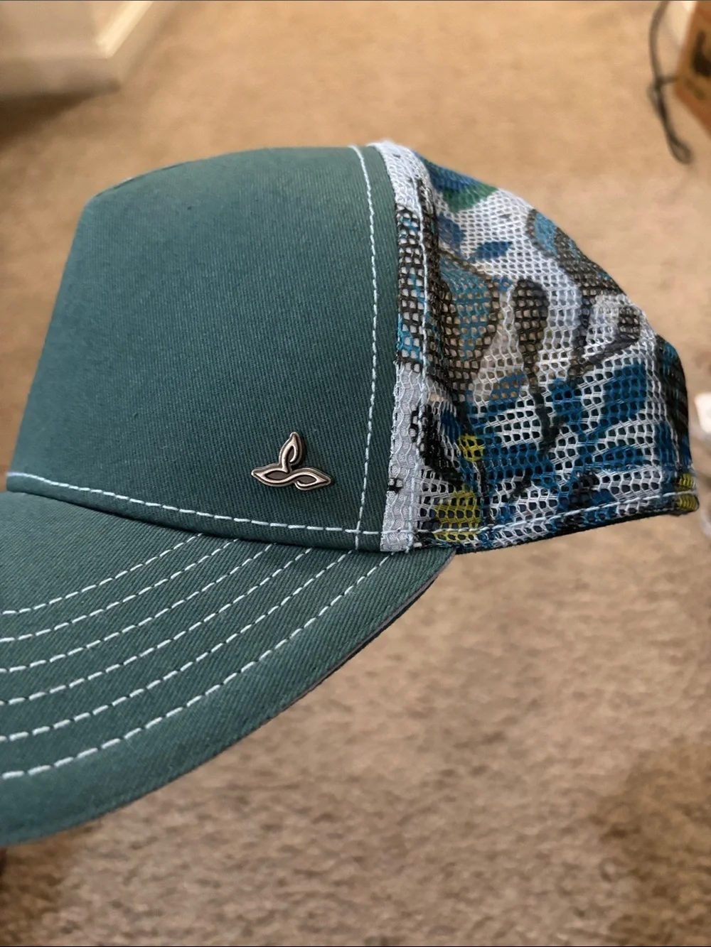 Prana idalis women trucker hat
